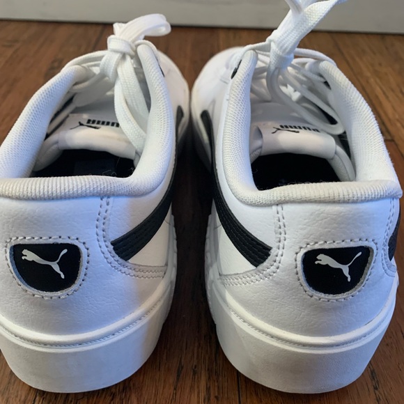 NWOT: Puma Woman’s 8.5 Serve Pro Lite Lace-Up Sneakers In White - Picture 8 of 10